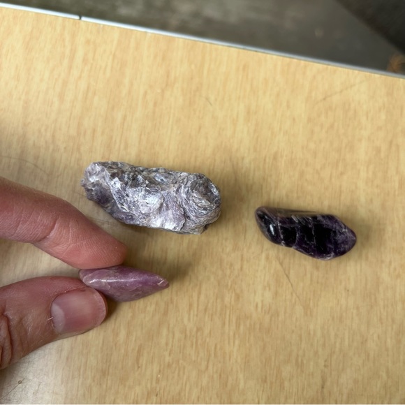 Lepidolite / Mica Crystal Set of 3 - Picture 5 of 14